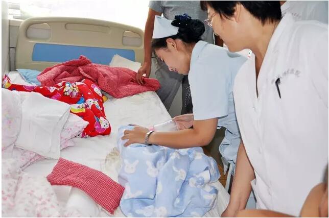 博爱成功为二胎孕妇全麻剖宫产手术(图2)